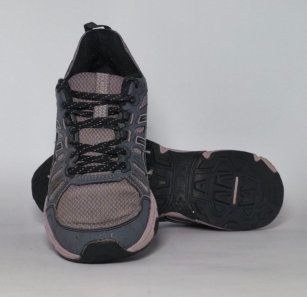 charcoal and lavender Asics GEL-Venture 7 trail running shoe featuring a rugged outsole and signature Asics stripes.