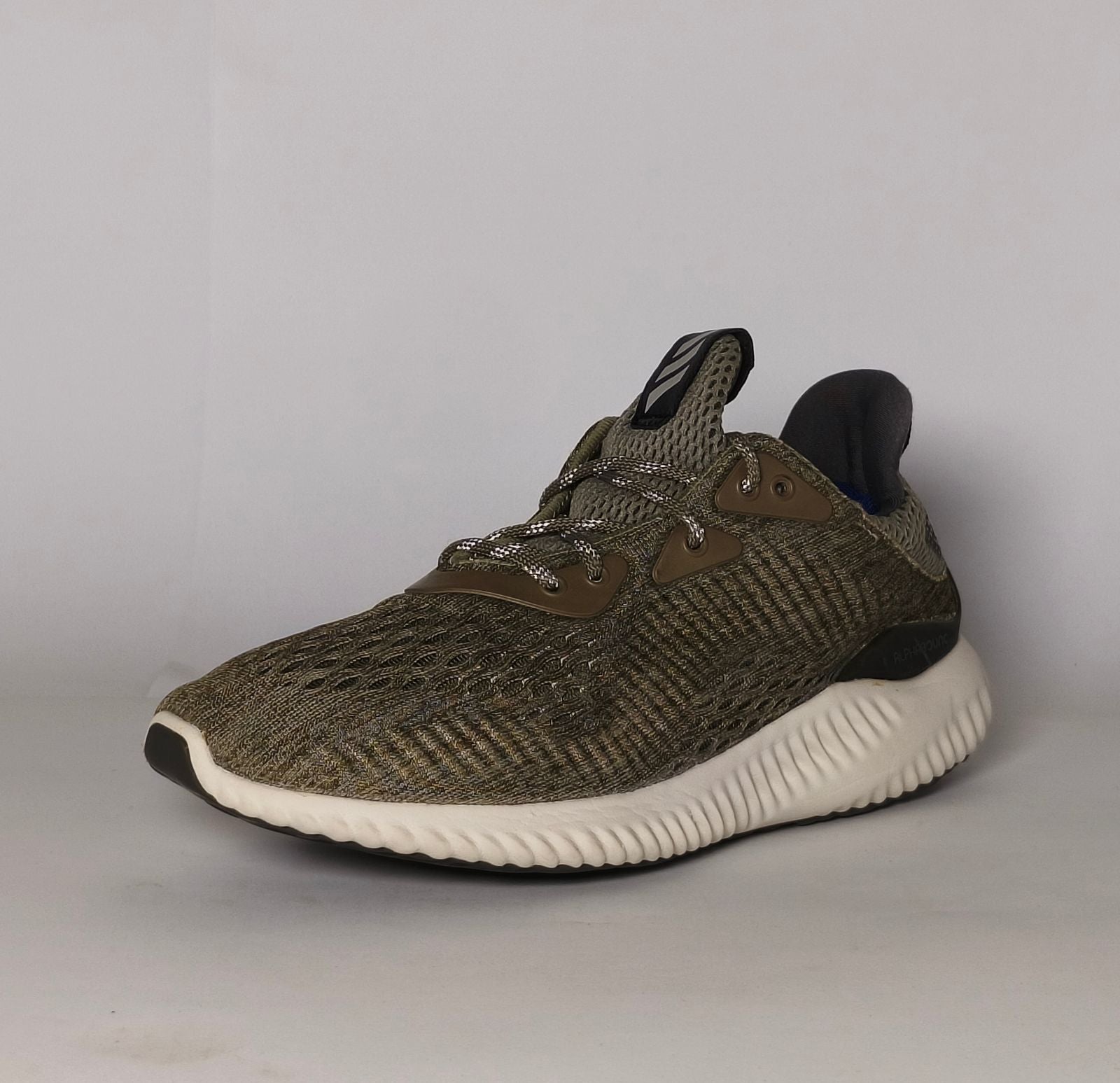 Adidas Alphabounce EM Olive Running Shoes US 7 EUR 38.5 Condition 9