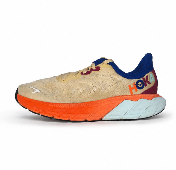 HOKA ONE ONE ARAHI 6