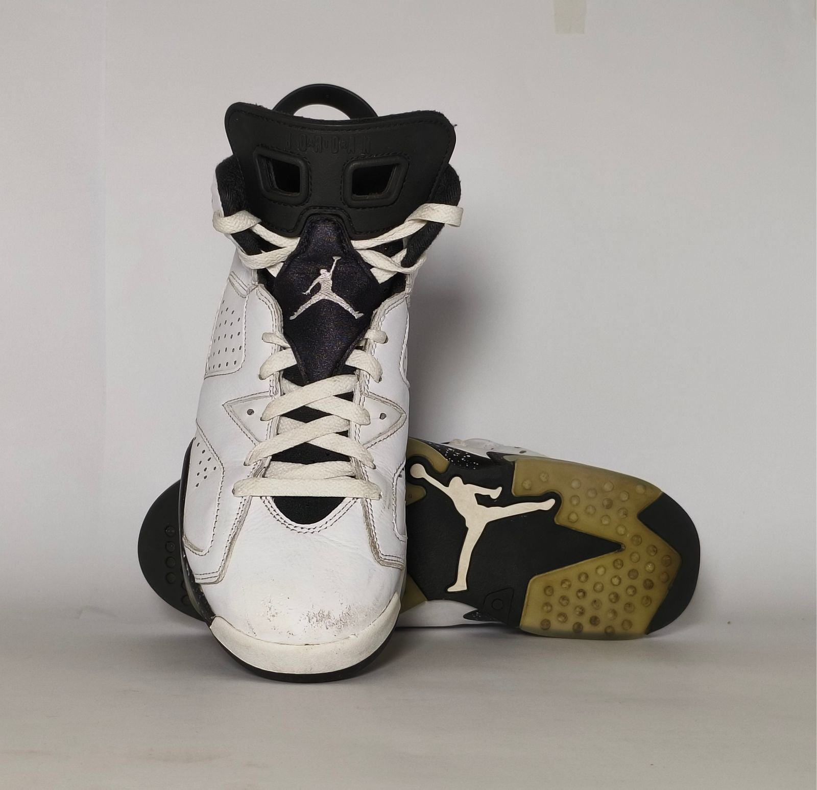 pre-loved-air-jordan-6-retro-reverse-oreo-mens-us-8-5