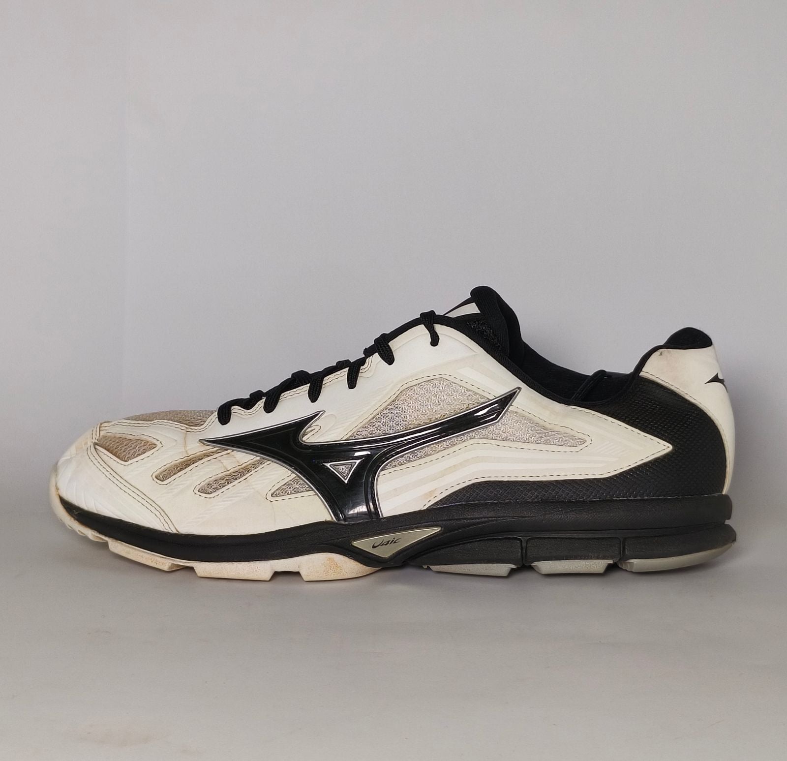 Mizuno Men's Players Trainer 2