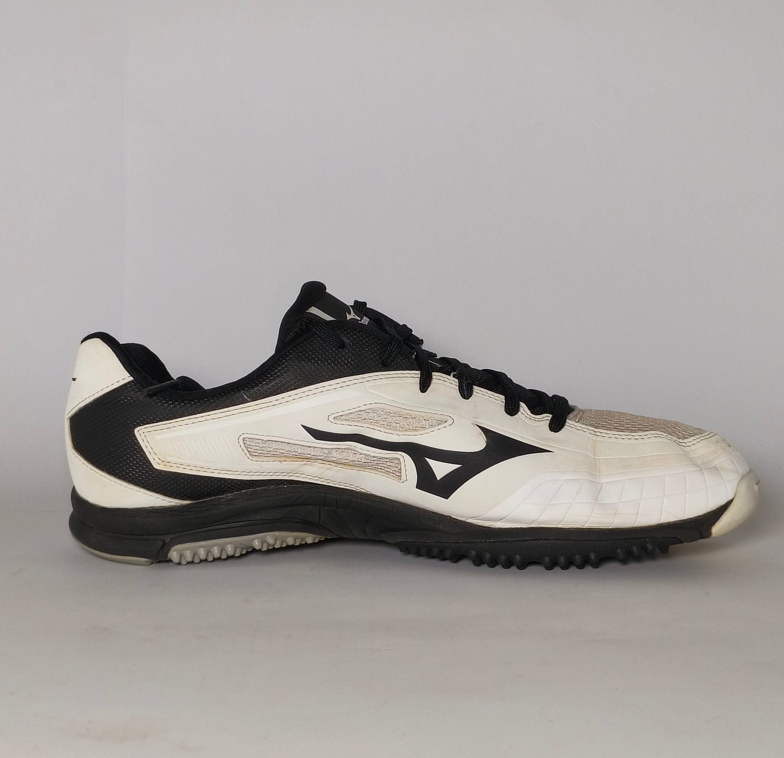 Mizuno Men's Players Trainer 2