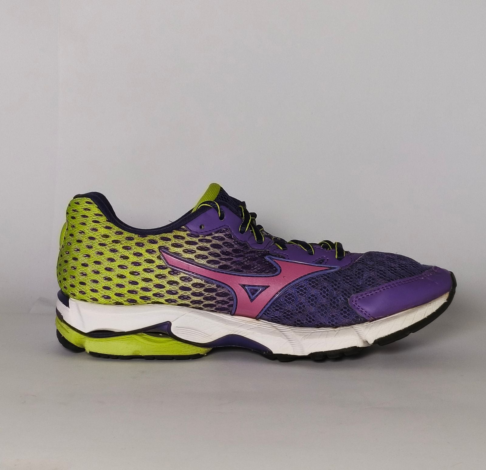 Mizuno Wave Rider 18 Running Shoes US 9 EUR 40 Condition 7
