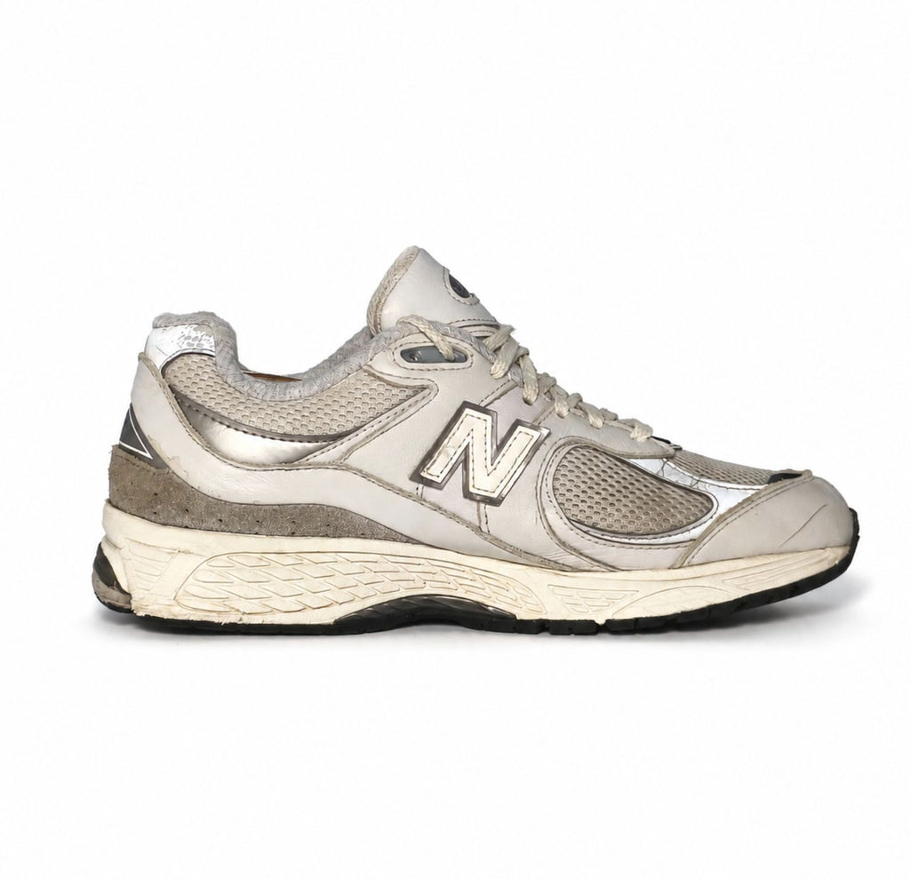 New Balance 2002R Sneakers