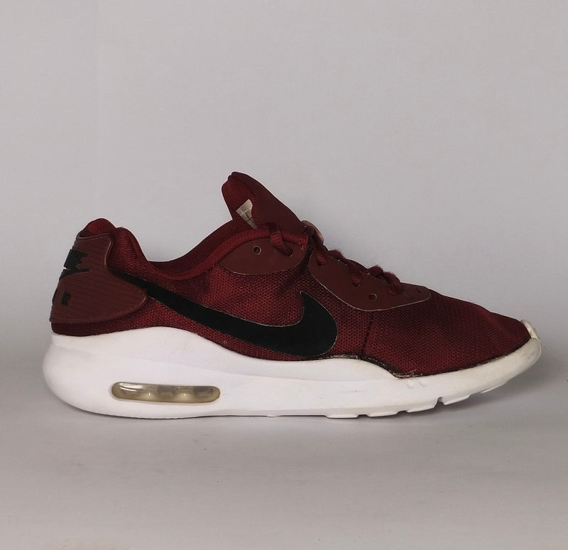 Nike Air Max Maroon Sneakers Size US 8.5 EUR 42 Condition 8.5/10