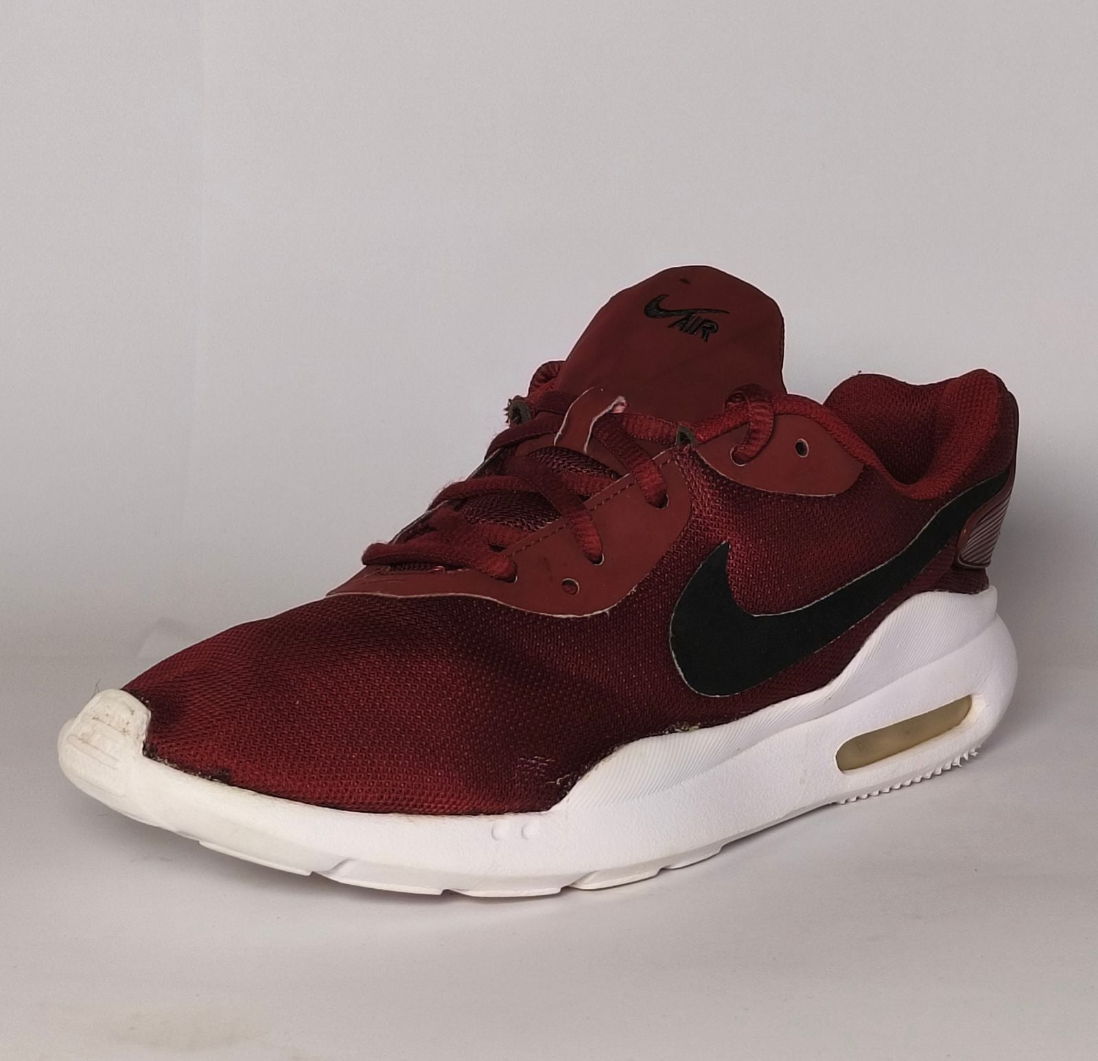 Nike Air Max Maroon Sneakers Size US 8.5 EUR 42 Condition 8.5/10