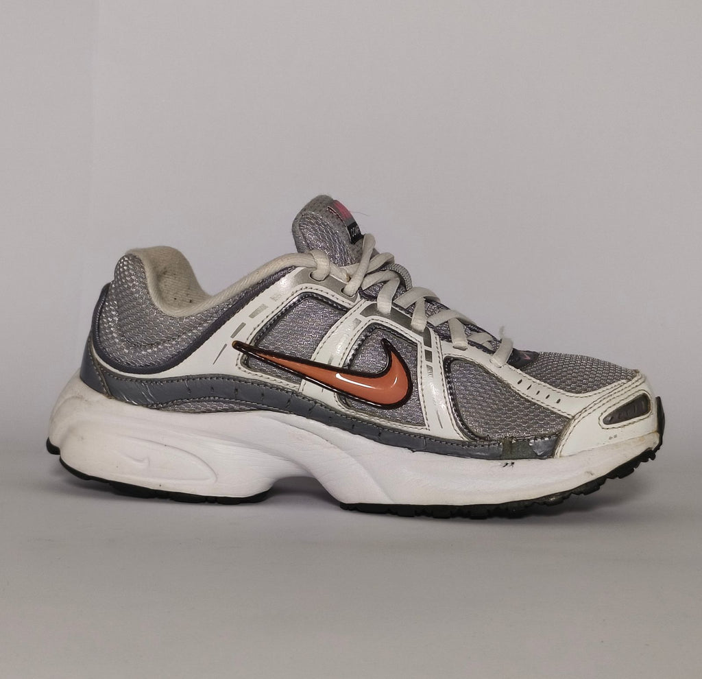 Nike Compete 2 Shoes