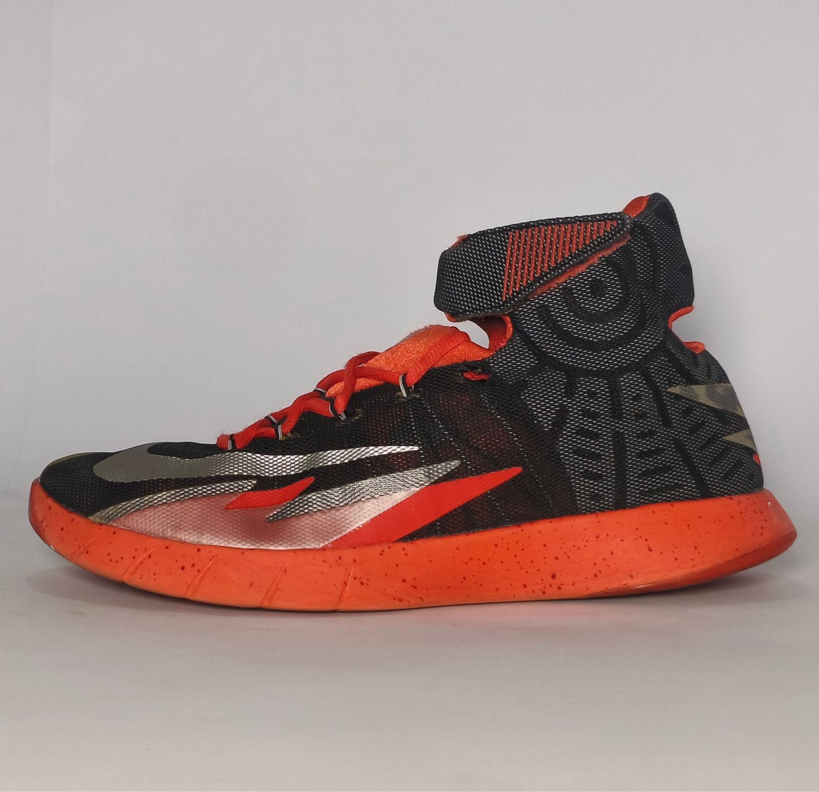 Black and Orange High-Top Basketball Sneakers Size US 10 EUR 44