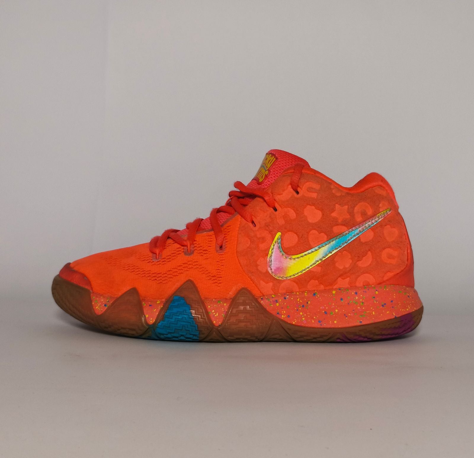 Nike Kyrie Orange Basketball Shoes US 6 EUR 38.5 Condition 8.5