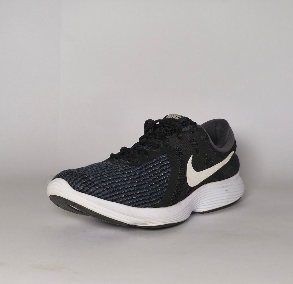 Nike Revolution 4 Running Shoes