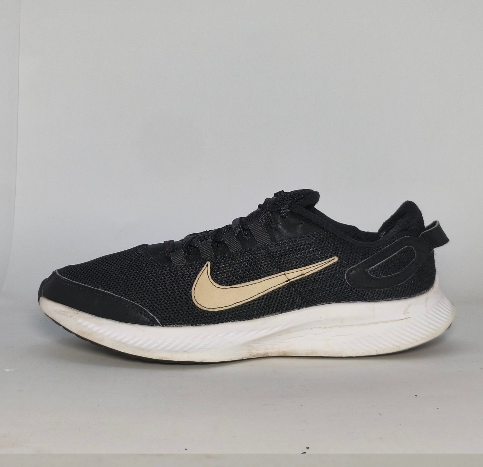 Nike Run All Day 2 Sneakers