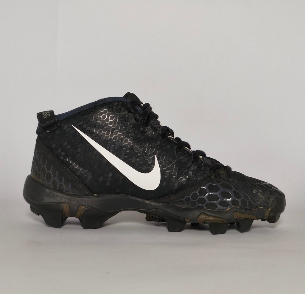 Nike Sports Plastic Cleats