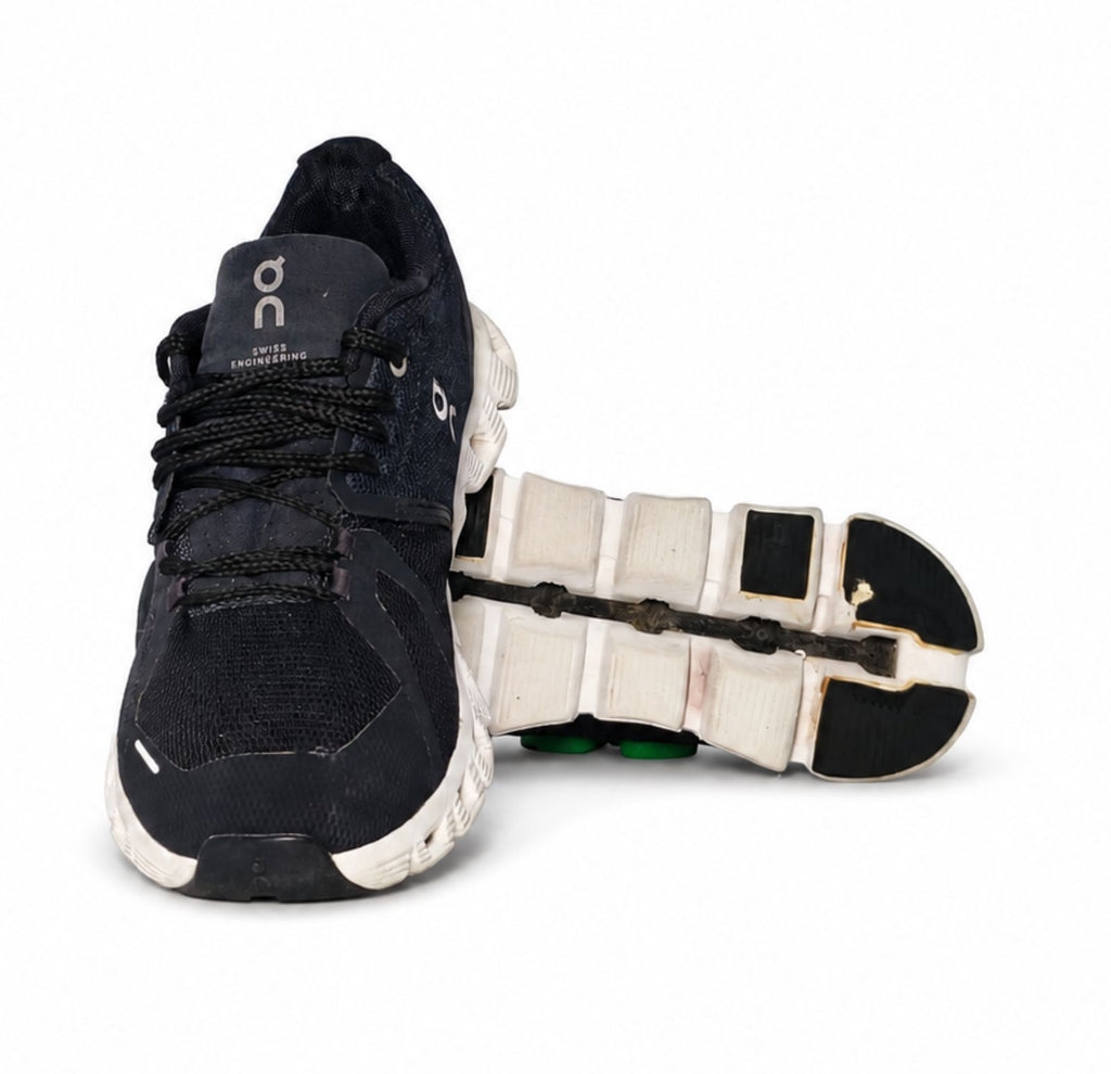 On Cloud 5 Running Shoes