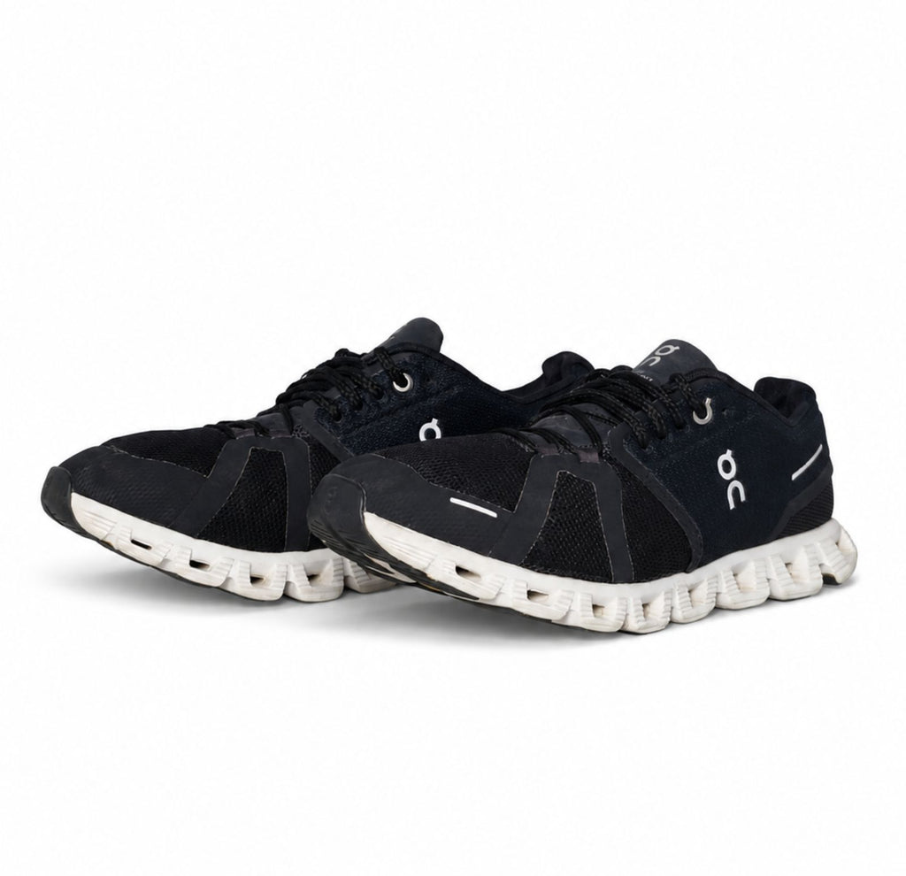 On Cloud 5 Running Shoes