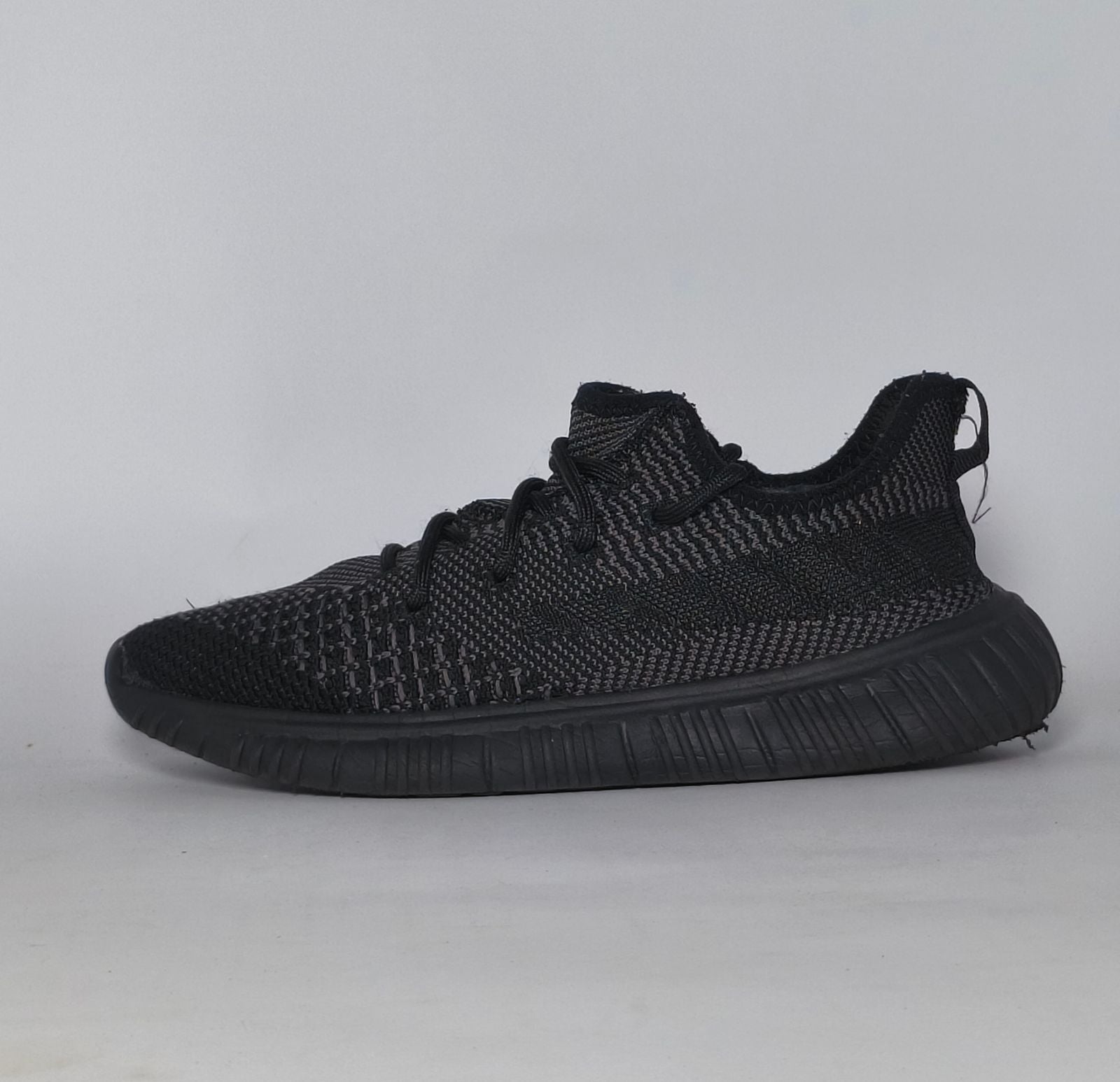 One Degree Evolve Gym Sneakers