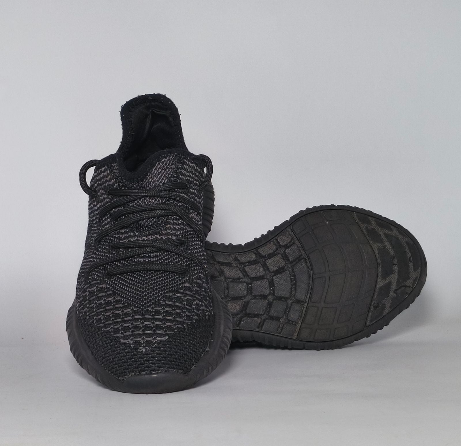 One Degree Evolve Gym Sneakers