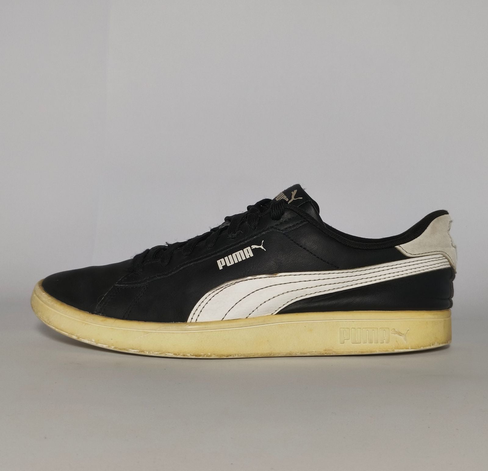 Puma Black White Court Shoes US 7 EUR 39 Condition 7