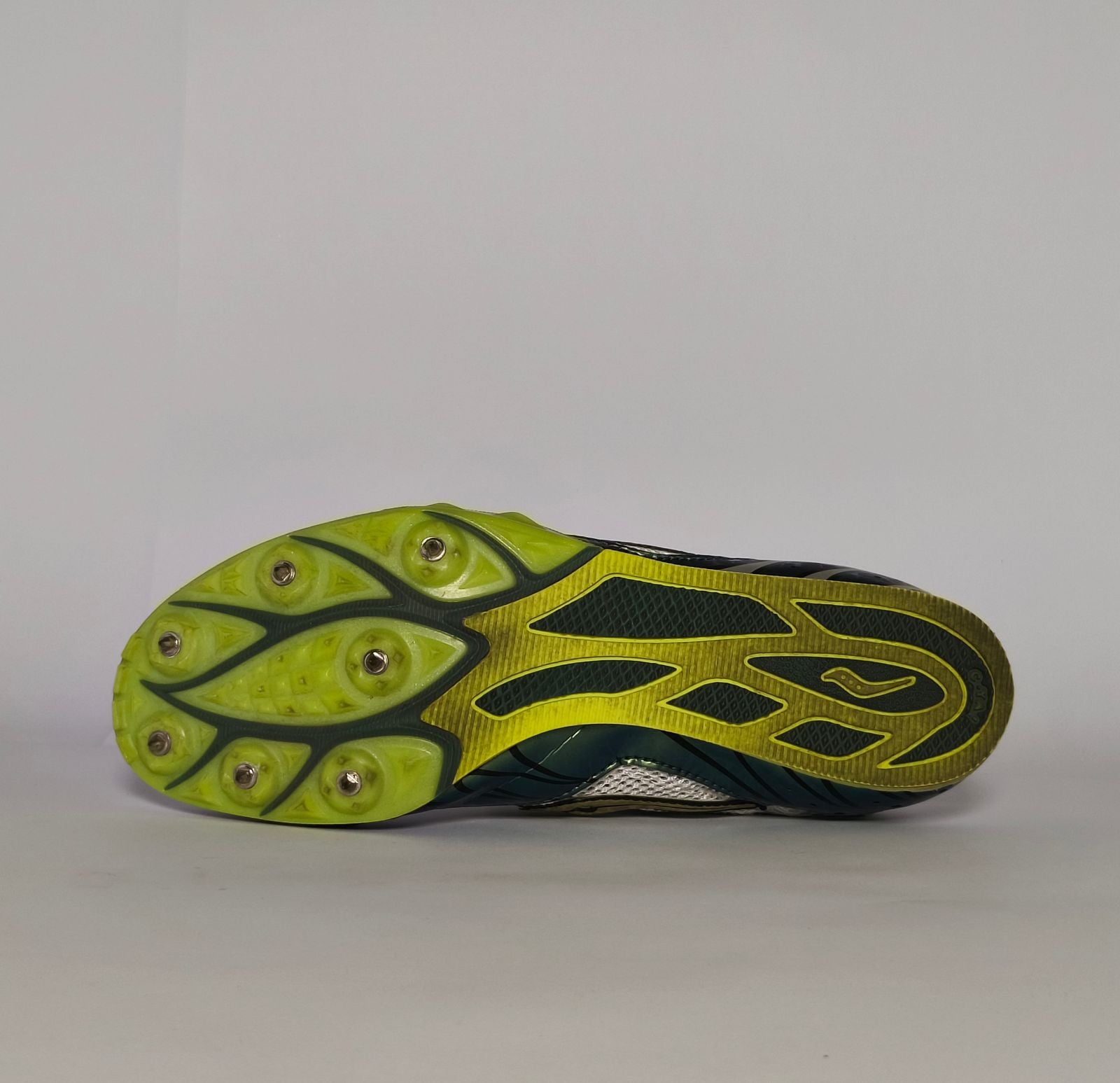 Saucony Velocity 3 Distance Track Spikes