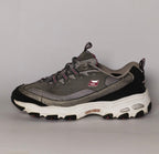 Nike Air Max Black and White Sneakers Side View US 9 EUR 40.5