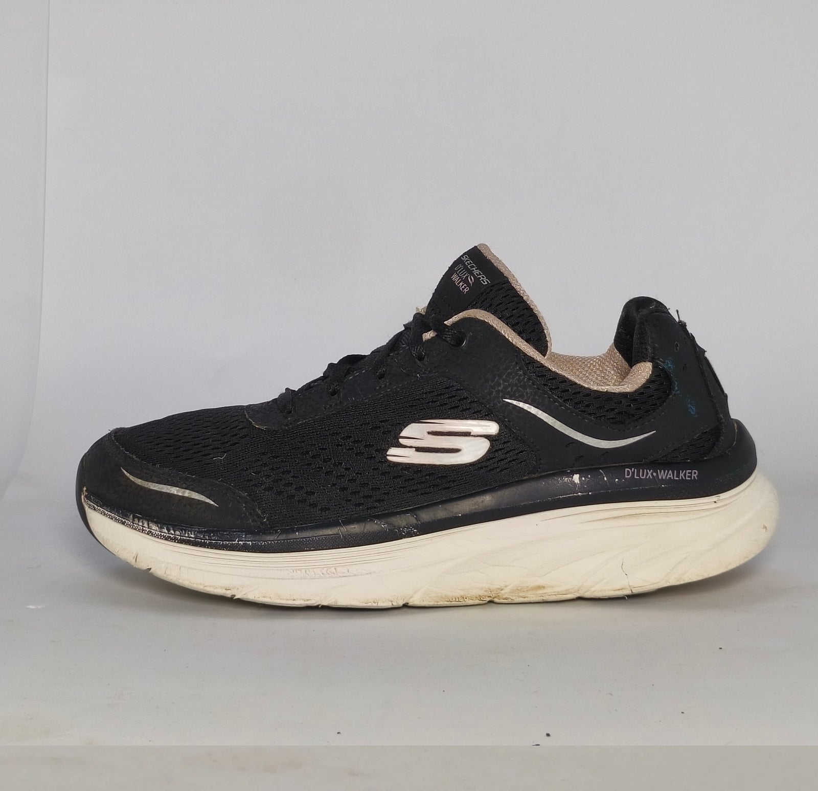 Skechers D'Lux Walker