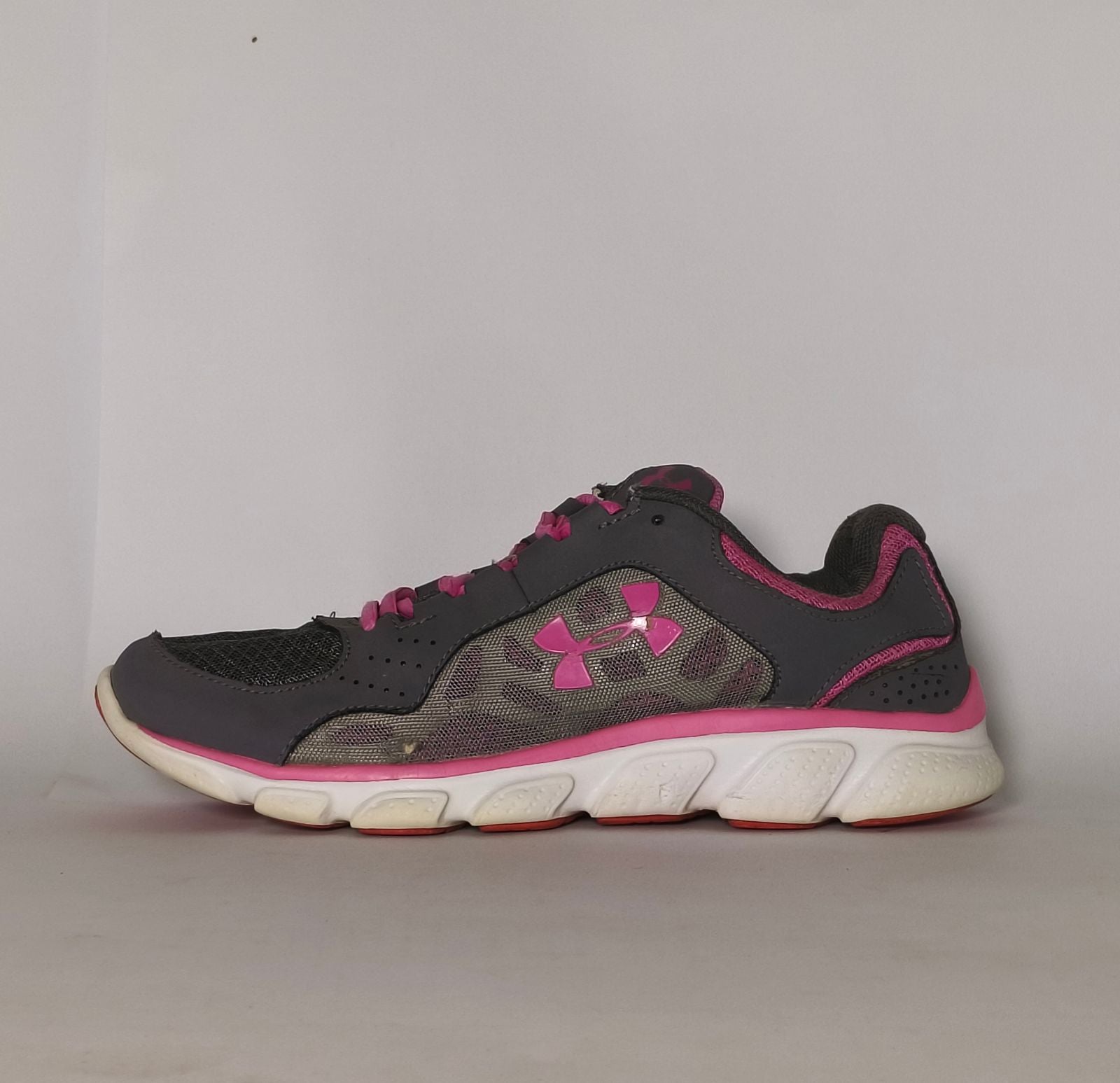 Under Armour Women's Micro G Assert IV