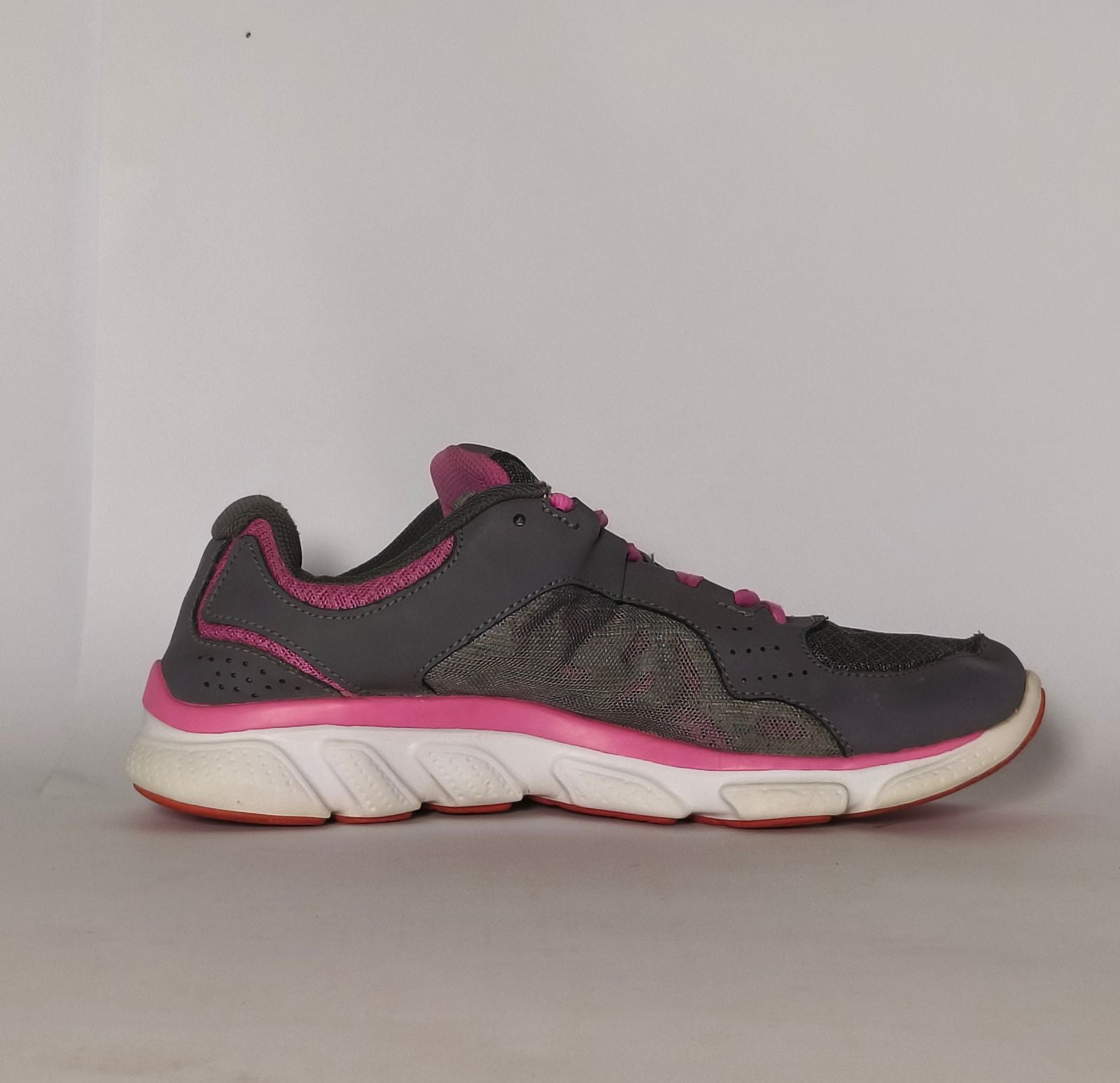 Under Armour Women's Micro G Assert IV