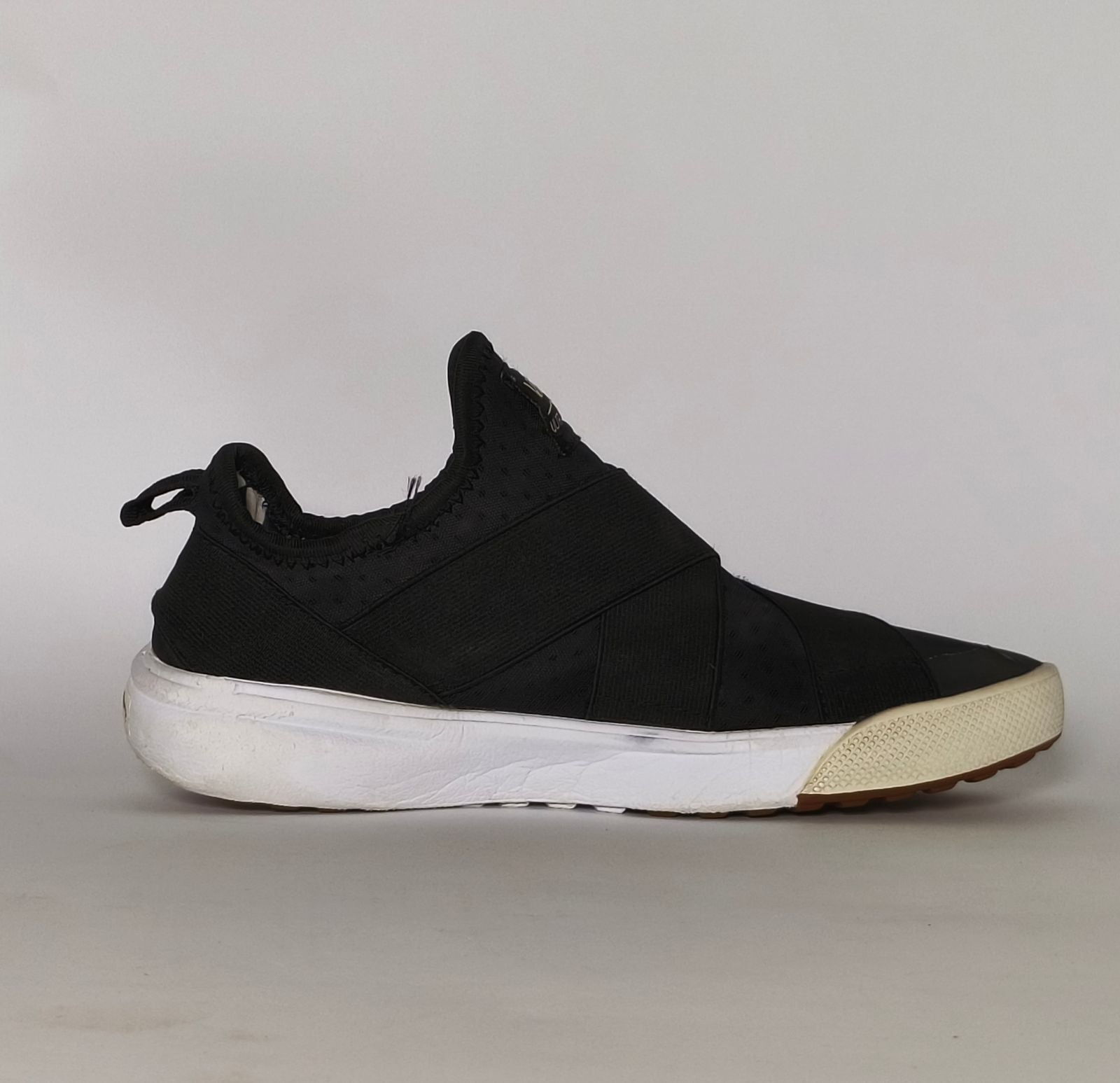 Vans UltraRange Gore Slip-On Sneakers